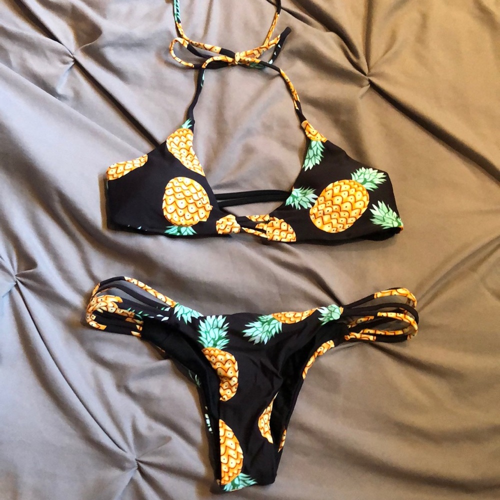Cupshe Pineapple Bikini, Size Small